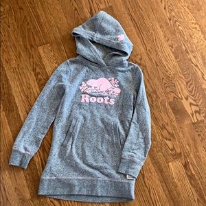 Kids Roots hoodie.